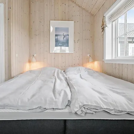 בית נופש Gorgeous In With Kitchen פארביילה